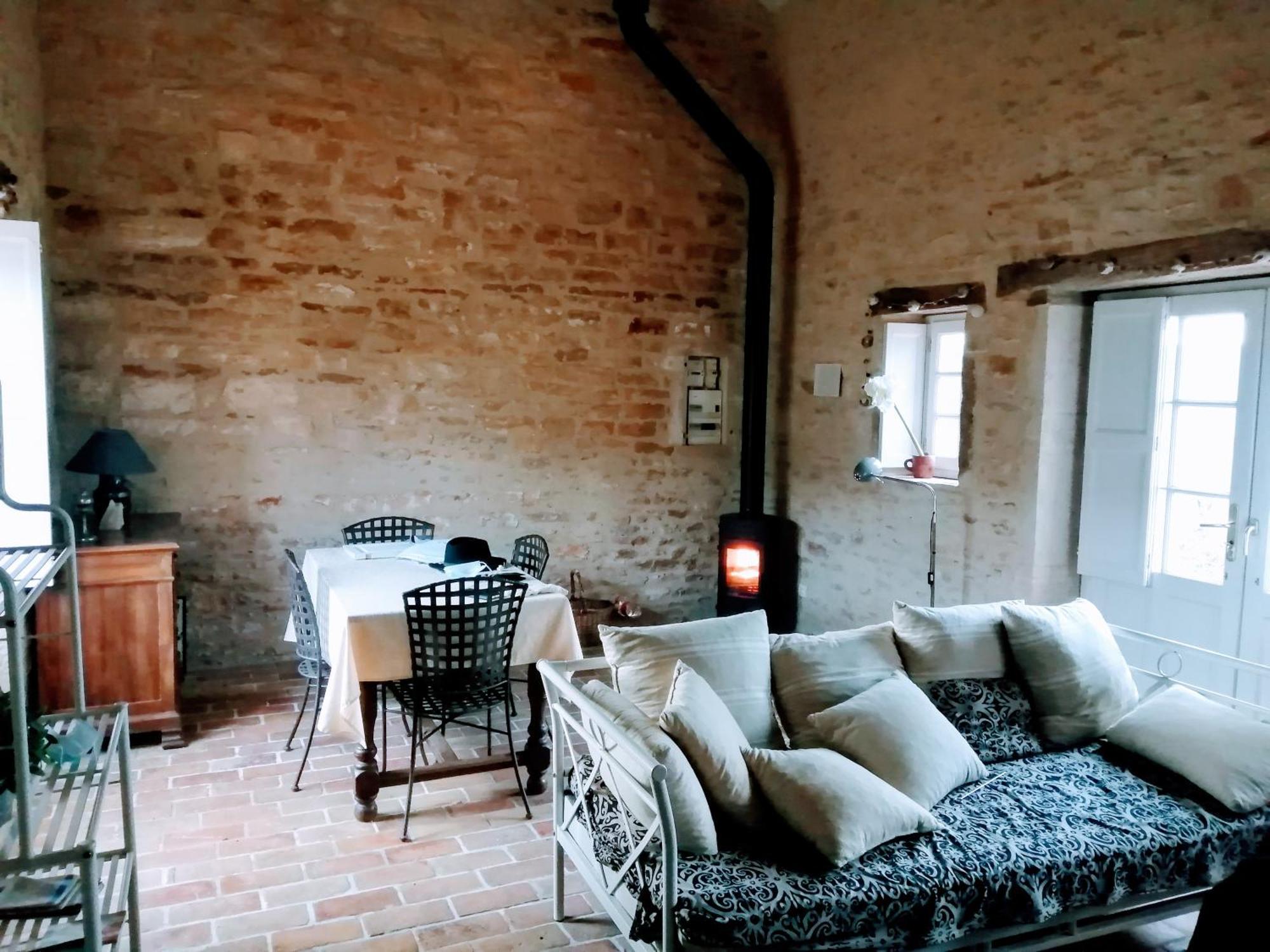 Une Maison De Campagne En Bourgogne Du Sud Tournus Luaran gambar